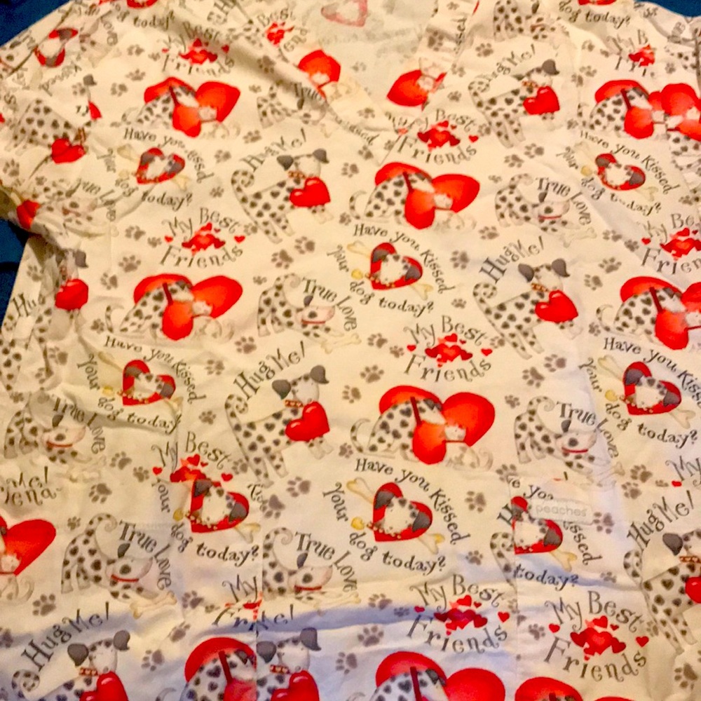 Women’s scrub top
